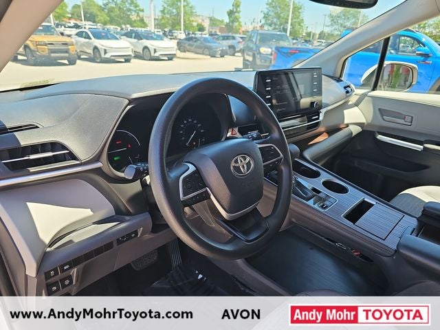 2021 Toyota Sienna LE 8 Passenger