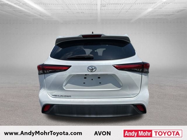 2022 Toyota Highlander L