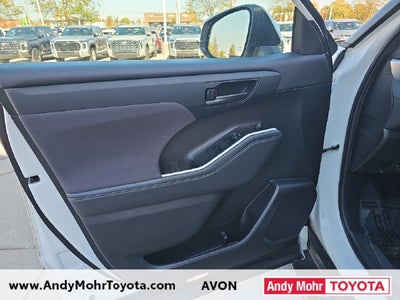 2022 Toyota Highlander L