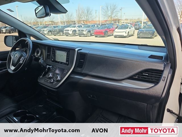 2020 Toyota Sienna SE 7 Passenger