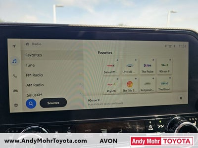 2023 Toyota Highlander Hybrid Platinum