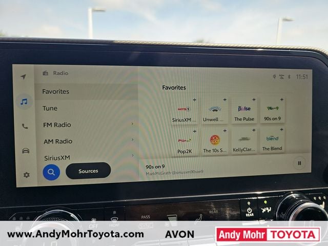 2023 Toyota Highlander Hybrid Platinum