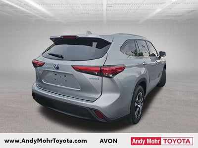 2022 Toyota Highlander Hybrid XLE