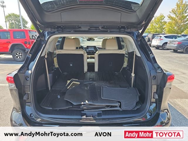 2022 Toyota Highlander Hybrid XLE