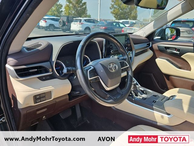 2022 Toyota Highlander Hybrid XLE
