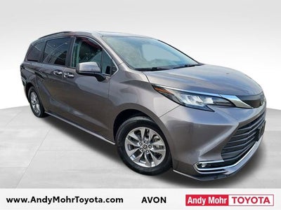 2022 Toyota Sienna XLE 7 Passenger