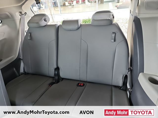 2022 Toyota Sienna XLE 7 Passenger