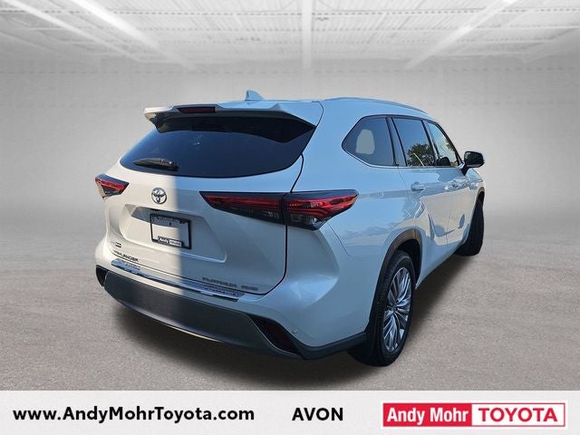 2023 Toyota Highlander Platinum