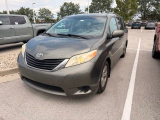 2012 Toyota Sienna LE 8 Passenger