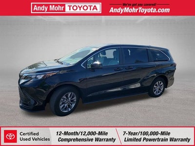 2025 Toyota Sienna LE 8 Passenger