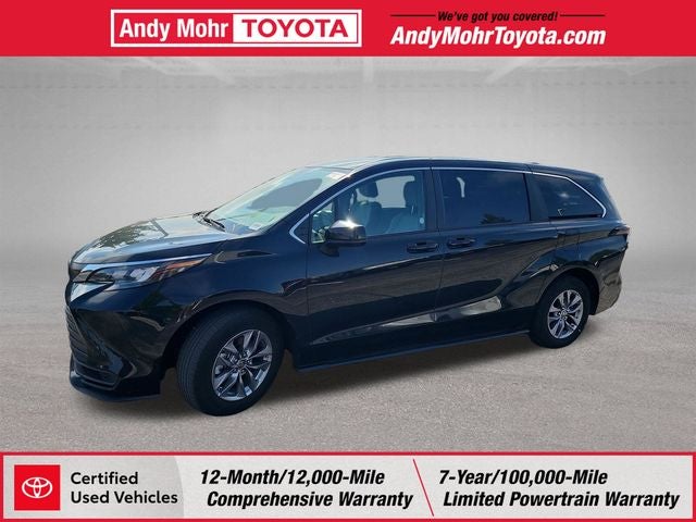 2025 Toyota Sienna LE 8 Passenger
