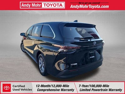 2024 Toyota Sienna LE 8 Passenger