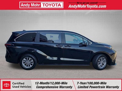 2024 Toyota Sienna LE 8 Passenger