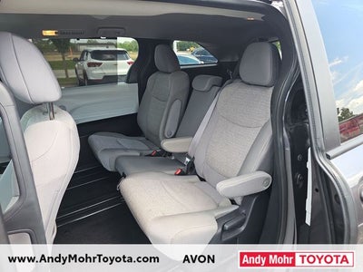 2025 Toyota Sienna LE 8 Passenger