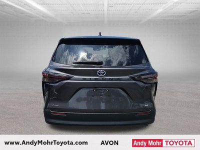 2025 Toyota Sienna LE 8 Passenger