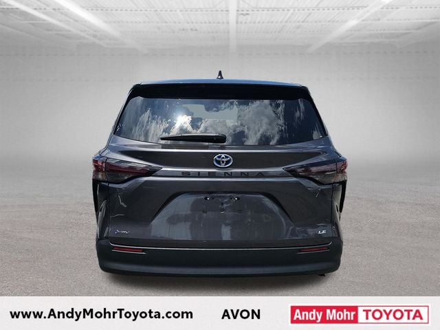 2025 Toyota Sienna LE 8 Passenger