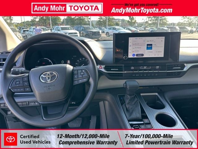 2026 Toyota Sienna LE 8 Passenger