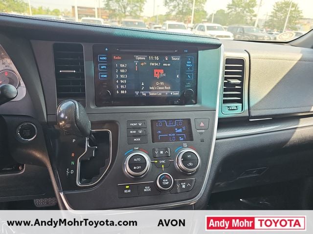 2015 Toyota Sienna SE Premium 8 Passenger