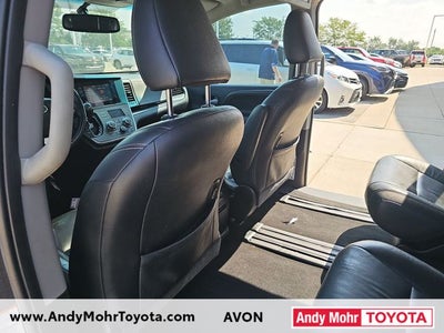 2015 Toyota Sienna SE Premium 8 Passenger