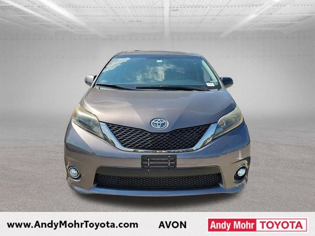 2015 Toyota Sienna SE Premium 8 Passenger