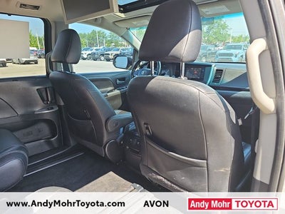 2015 Toyota Sienna SE Premium 8 Passenger