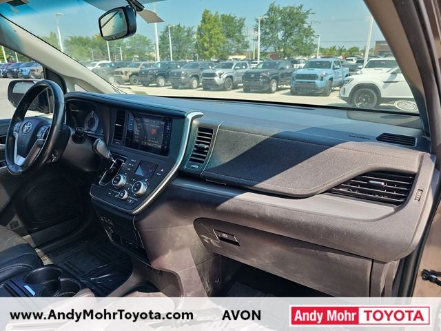 2015 Toyota Sienna SE Premium 8 Passenger
