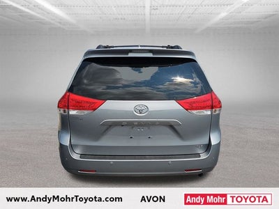 2013 Toyota Sienna XLE 8 Passenger
