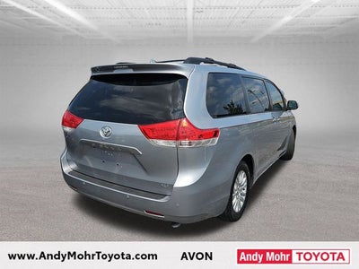 2013 Toyota Sienna XLE 8 Passenger