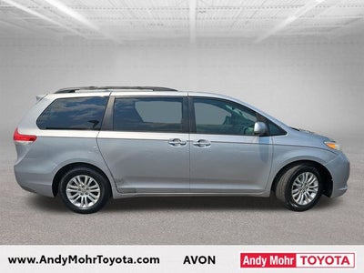 2013 Toyota Sienna XLE 8 Passenger