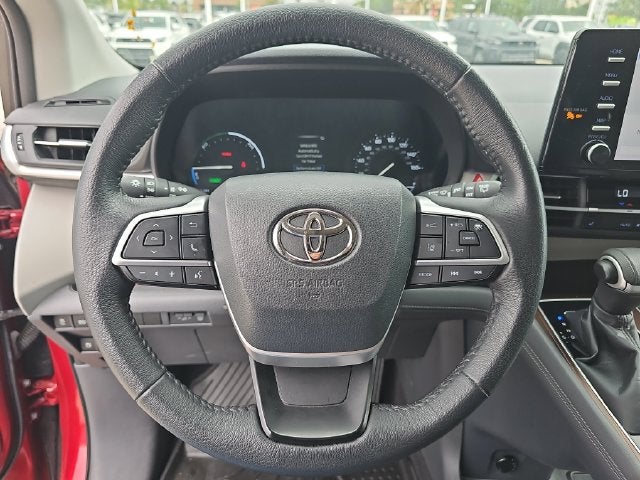 2022 Toyota Sienna XLE 7 Passenger