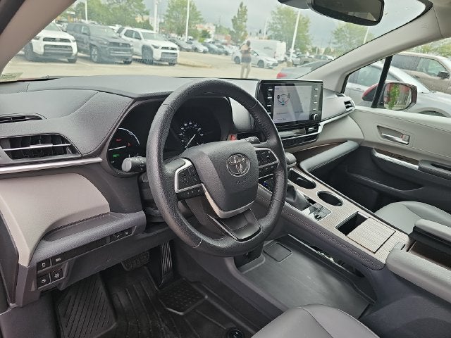 2022 Toyota Sienna XLE 7 Passenger