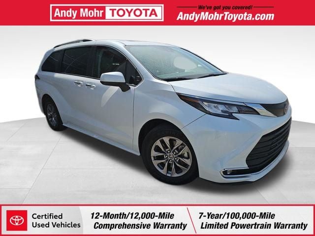 2023 Toyota Sienna XLE 8 Passenger