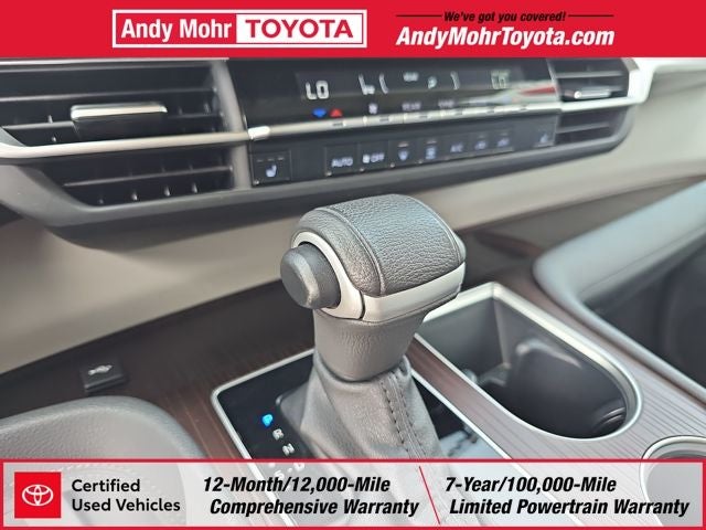 2023 Toyota Sienna XLE 8 Passenger