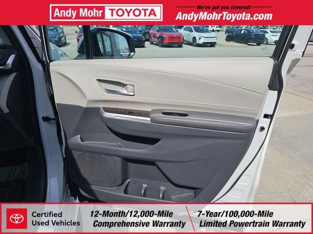 2023 Toyota Sienna XLE 8 Passenger