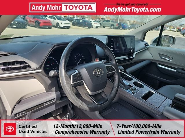 2023 Toyota Sienna XLE 8 Passenger