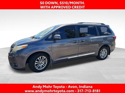 2017 Toyota Sienna XLE 8 Passenger
