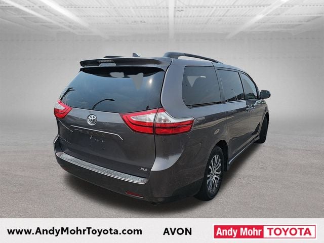 2019 Toyota Sienna XLE 8 Passenger