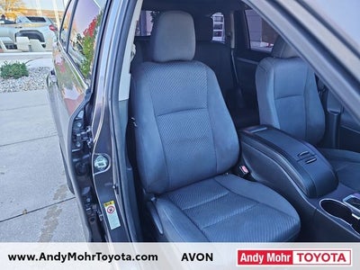 2014 Toyota Highlander LE