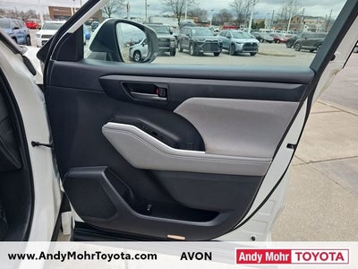 2021 Toyota Highlander LE