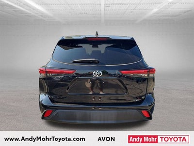 2022 Toyota Highlander LE