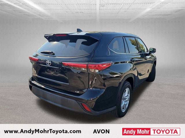 2022 Toyota Highlander LE