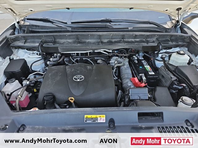 2022 Toyota Highlander LE