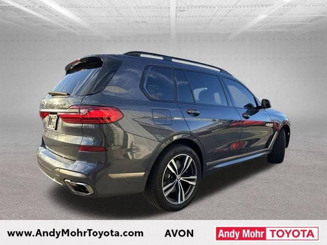 2021 BMW X7 M50i