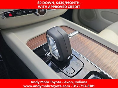 2022 Volvo XC60 B5 Momentum