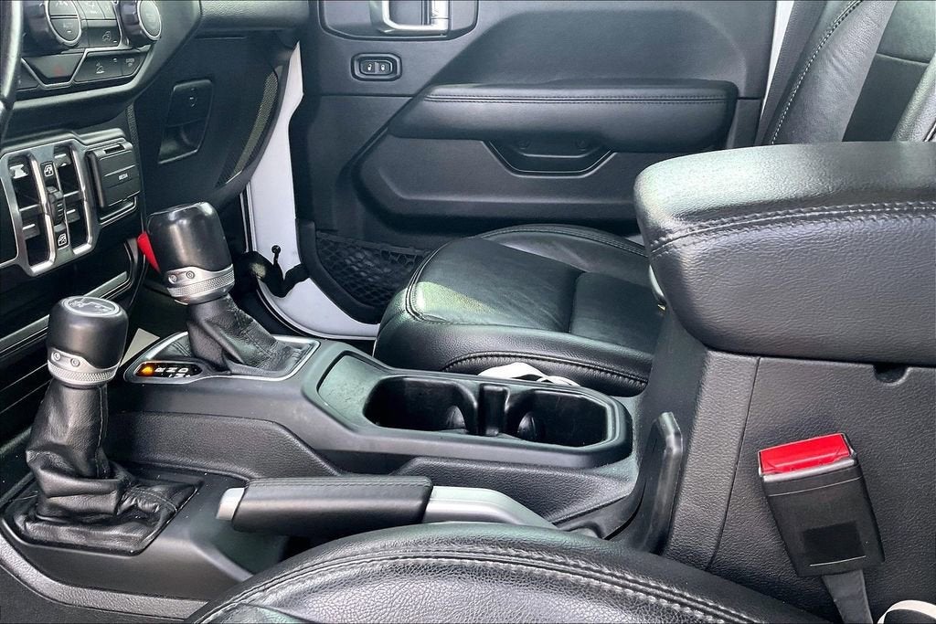 2022 Jeep Wrangler Unlimited Sahara Altitude