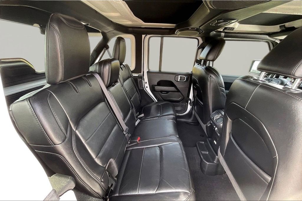 2022 Jeep Wrangler Unlimited Sahara Altitude