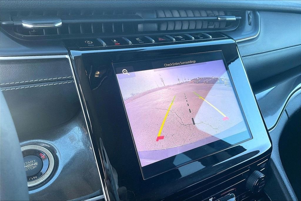 2023 Jeep Grand Cherokee L Laredo