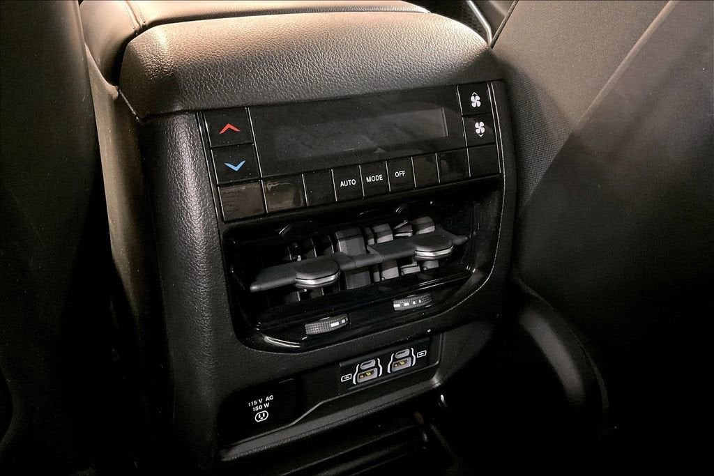 2022 Jeep Grand Cherokee L Altitude