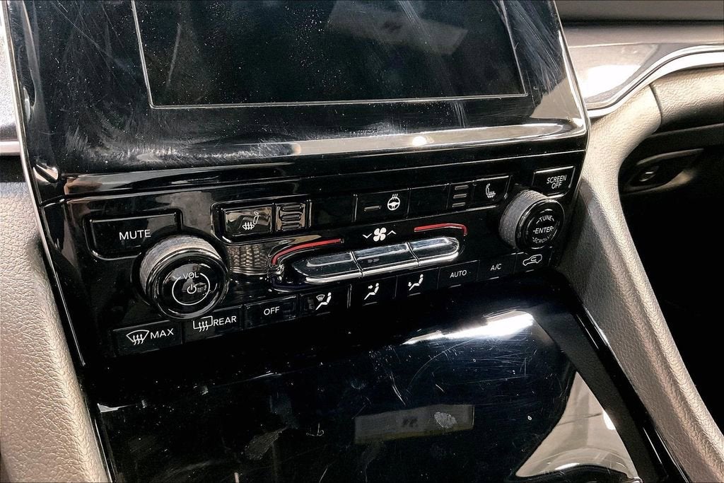 2022 Jeep Grand Cherokee L Altitude