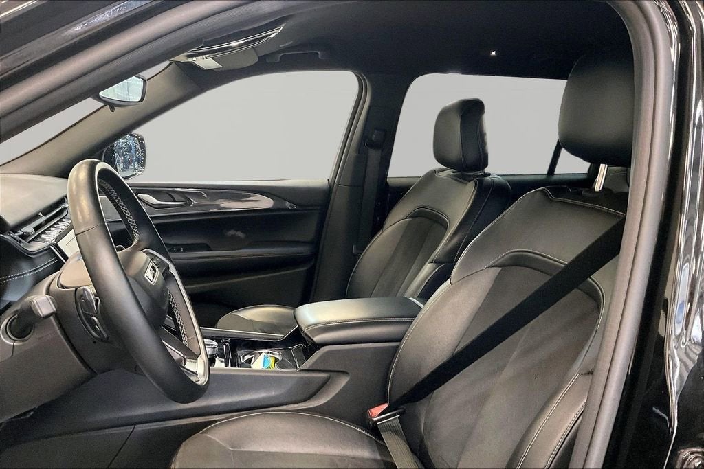 2022 Jeep Grand Cherokee L Altitude